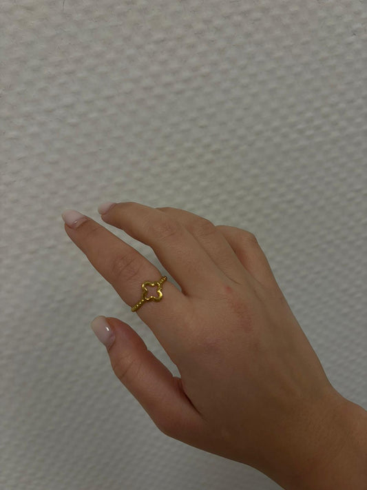 Clover Ring Gold