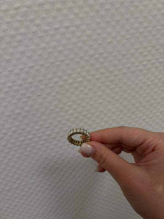 Hira Gold Ring